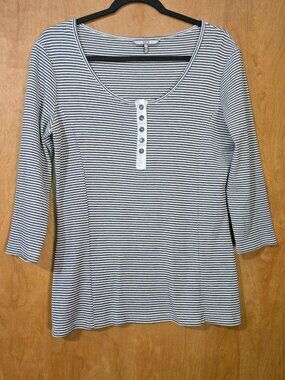 BKE  Womans Sz L Ribbed Henley 3/4 sleeve 5 button Gray & Ivory stripe